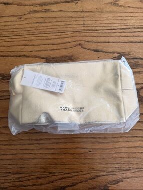NWT - Marc Jacobs Metallic gold Cosmetic Pouch
